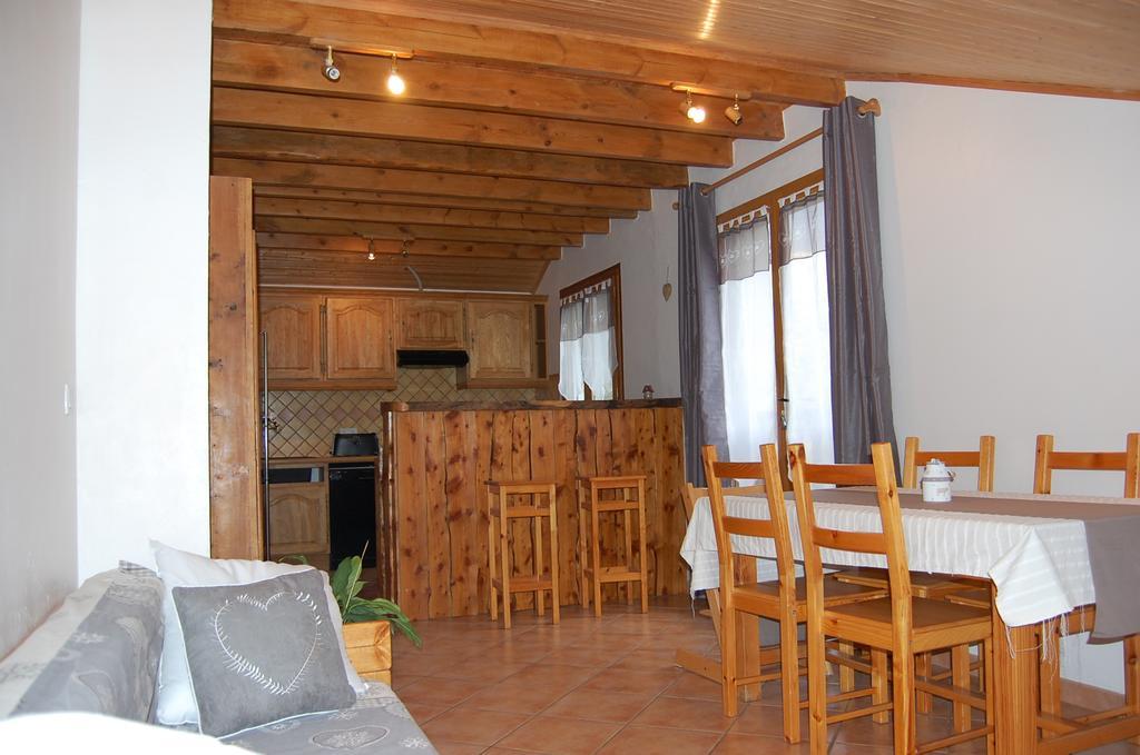 Apartament Les Ecrins D'Autane Saint-Leger-les-Melezes Zewnętrze zdjęcie